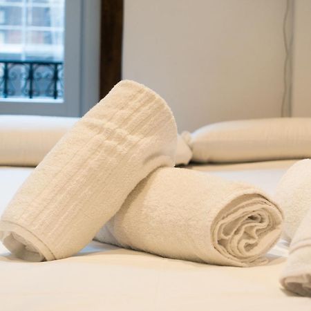 Hortaleza 4, Preciso Estudio En Chueca Junto A La Gran Via De Madrid Exteriör bild
