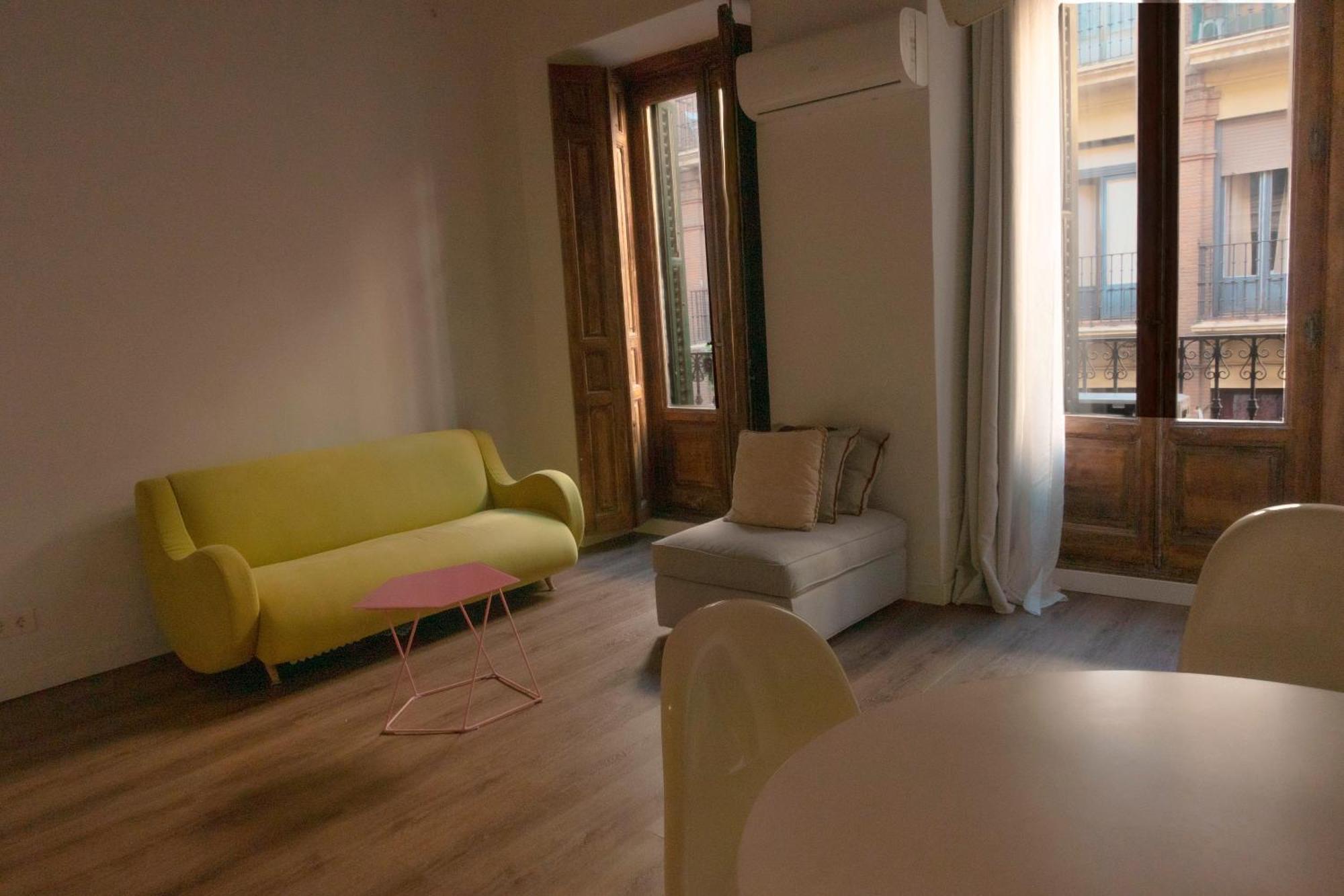 Hortaleza 4, Preciso Estudio En Chueca Junto A La Gran Via De Madrid Exteriör bild